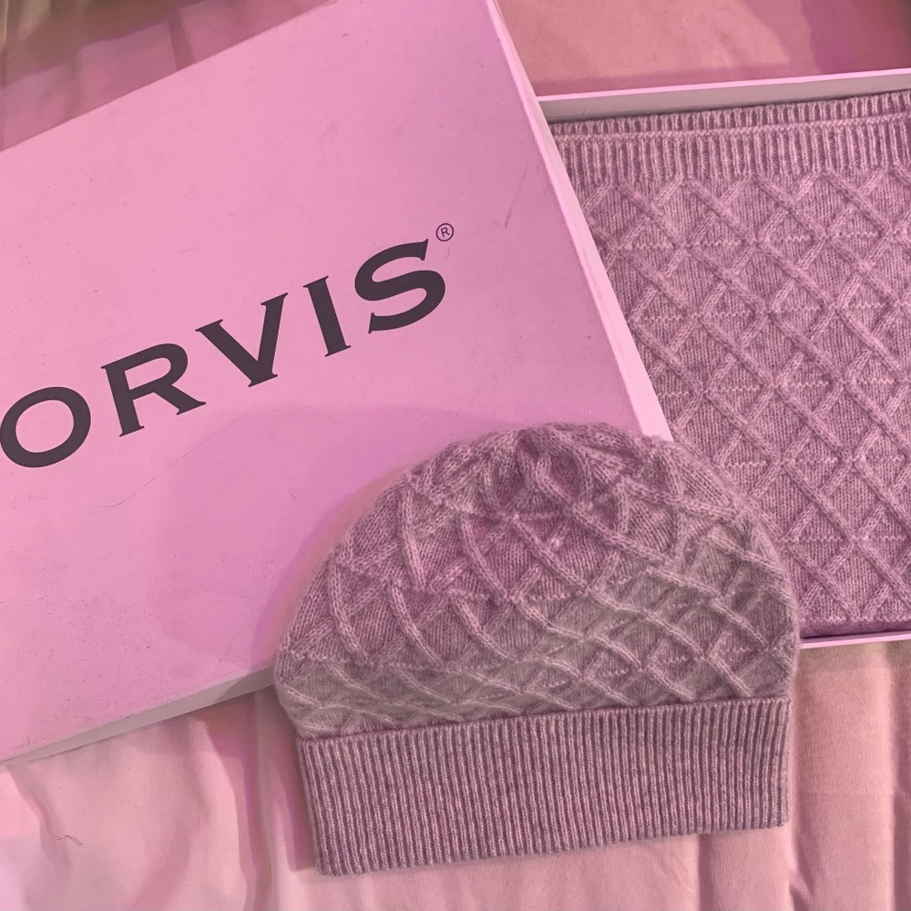 ORVIS grey 100% cashmere hat and scarf set /one size